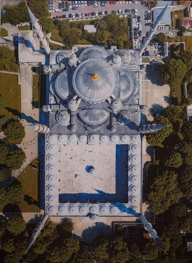 Błękitny Meczet (Sultan Ahmet) — arcydzieło Stambułu wpisane na listę UNESCO