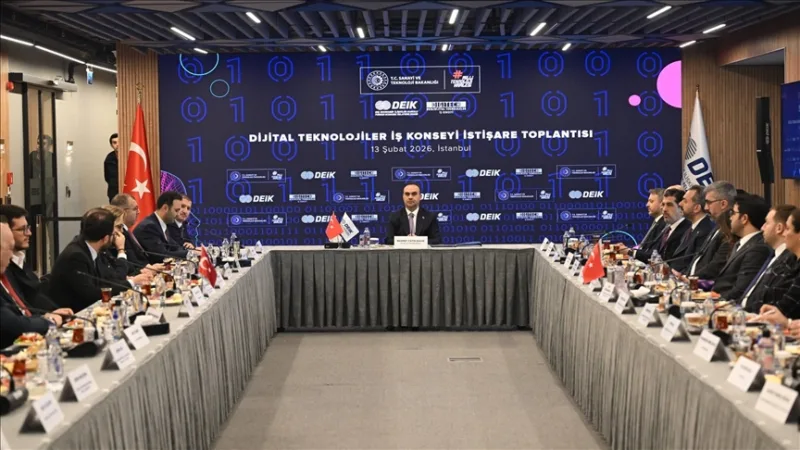 Министр Качир встретился с бизнес-советом по цифровым технологиям DEIK