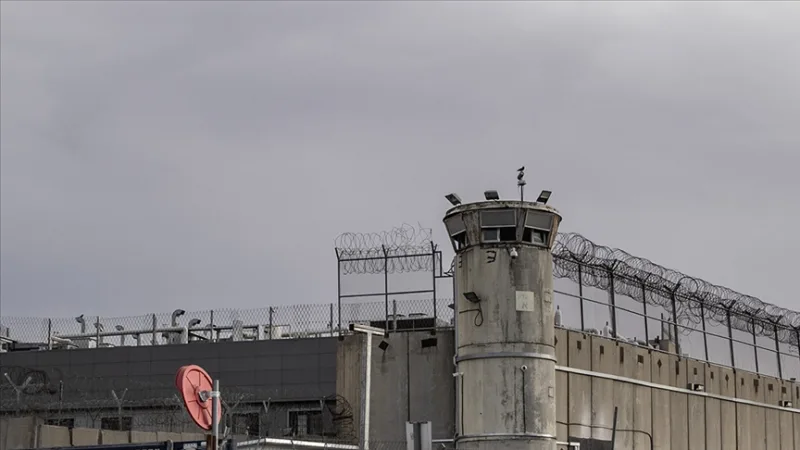 Appel lancé par des organisations palestiniennes en faveur de la « libération inconditionnelle de 350 enfants détenus dans les prisons israéliennes »