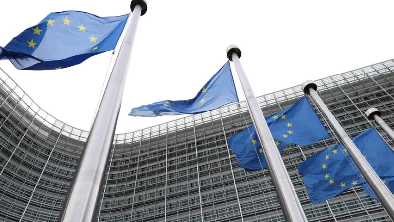 Согласно опросу, проведённому в шести странах-членах ЕС, США воспринимаются скорее как «угроза», чем как союзник