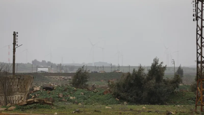 Izraelio kariai surengė reidą Sirijos Kuneitros provincijos kaimo vietovėse