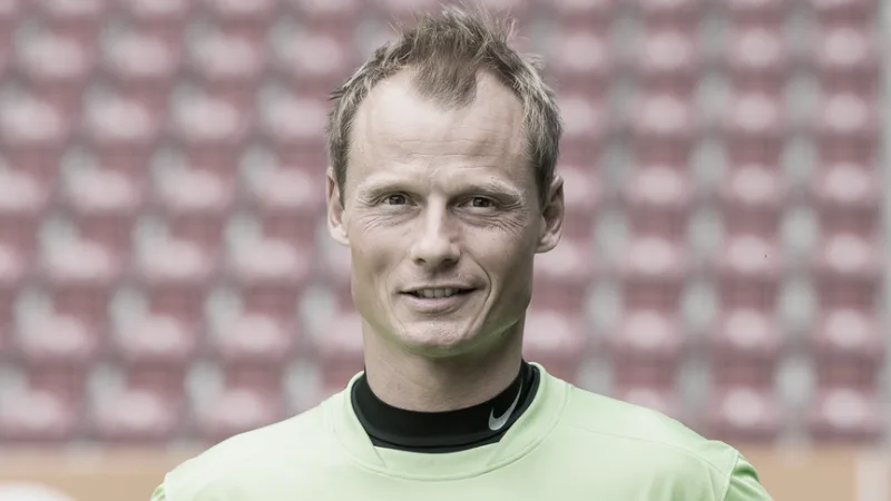 Buvęs „Arsenal“ vartininkas Manninger žuvo, kai į jo automobilį rėžėsi traukinys