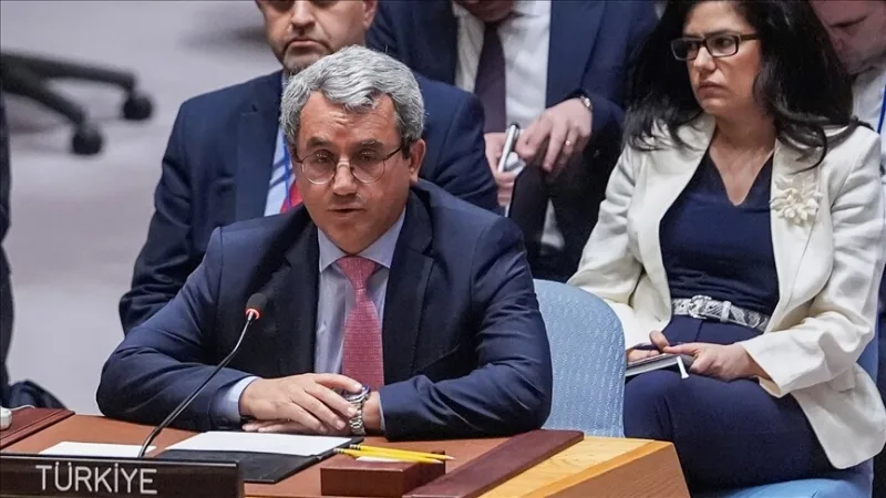 Turkijos nuolatinis atstovas Jungtinėse Tautose Yildizas paragino Izraelį pasitraukti iš okupuotų teritorijų Sirijoje