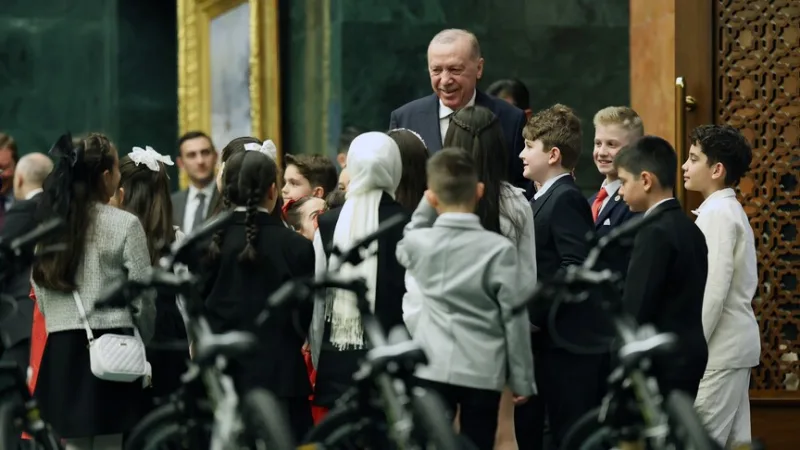 Präsident Erdoğan traf sich mit Kindern