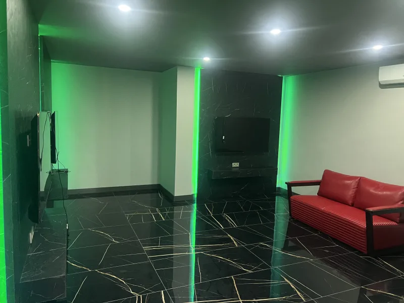 Black Bull Pro GYM — الصالة الرياضية في ألانيا: الطلب عبر الإنترنت والأسعار والتعليقات